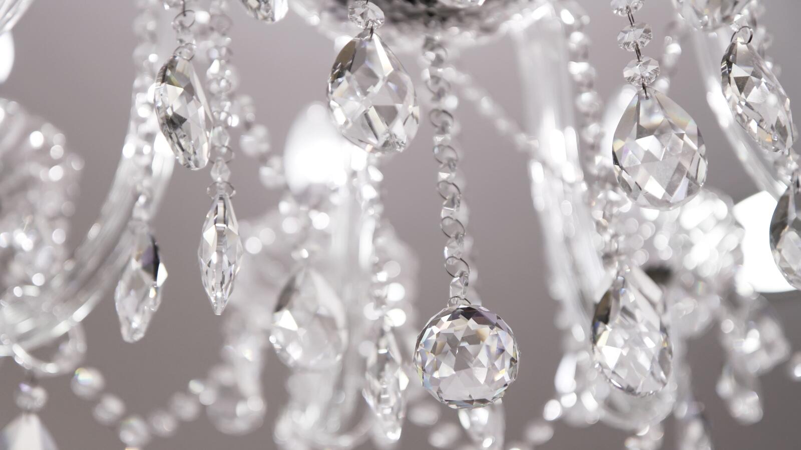 طاقة الكريستال في البيت من خبير طاقة المكان "مها العطار" البوابة